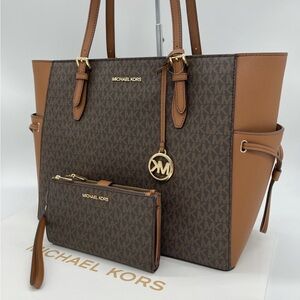 Michael Kors Large Gilly Travel Tote and Double Zip Wallet Wristlet Brown